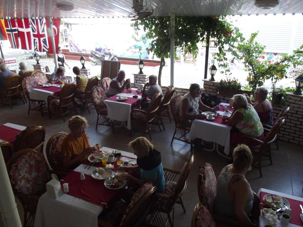 Derya Motel Сиде Екстериор снимка