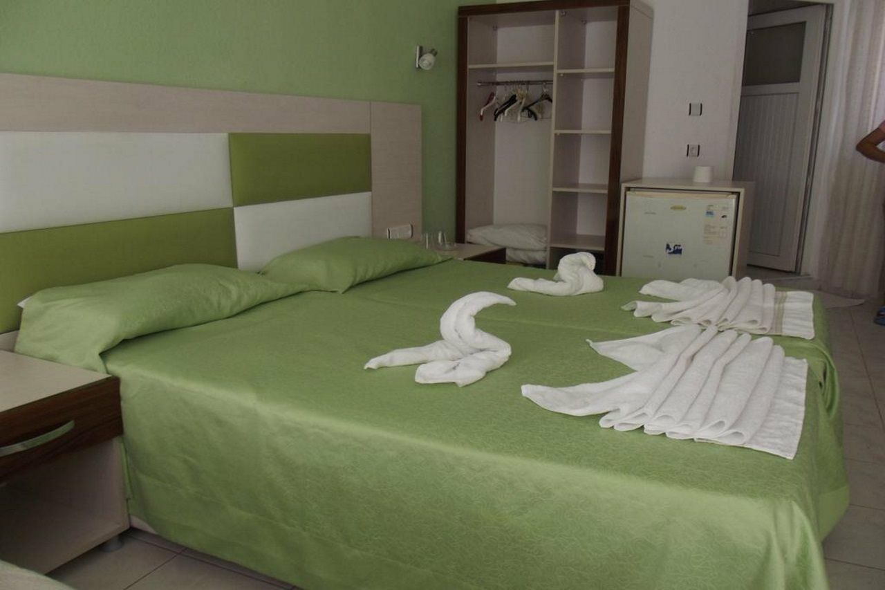 Derya Motel Сиде Екстериор снимка