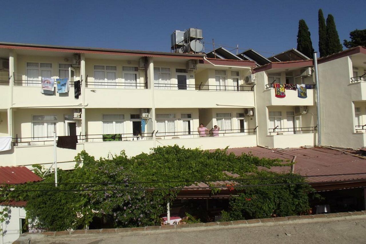 Derya Motel Сиде Екстериор снимка